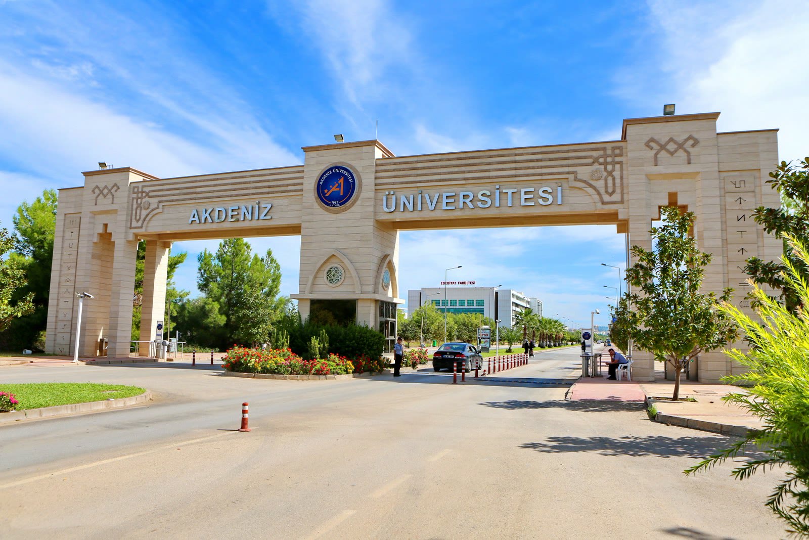Akdeniz Üniversitesinde Okumak